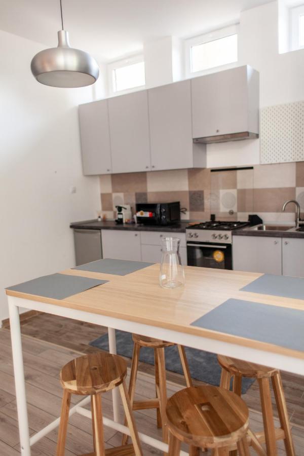 Modern Studio In The Heart Of Iasi Luaran gambar